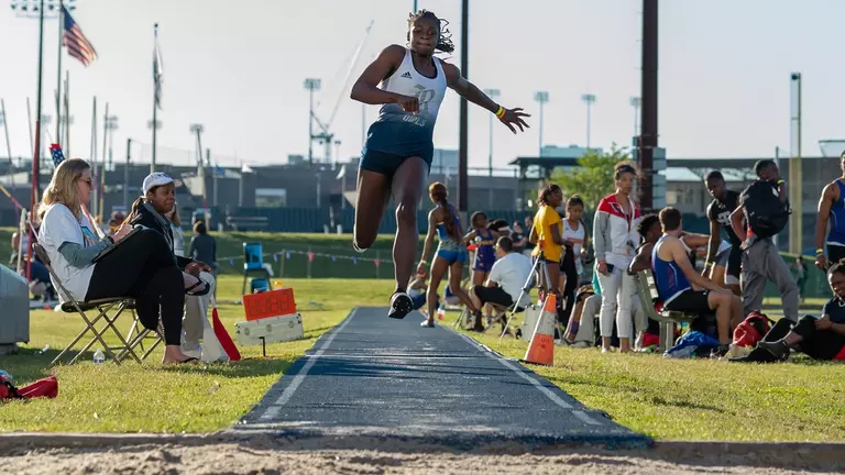 Indoor Season Set to Begin for Owls