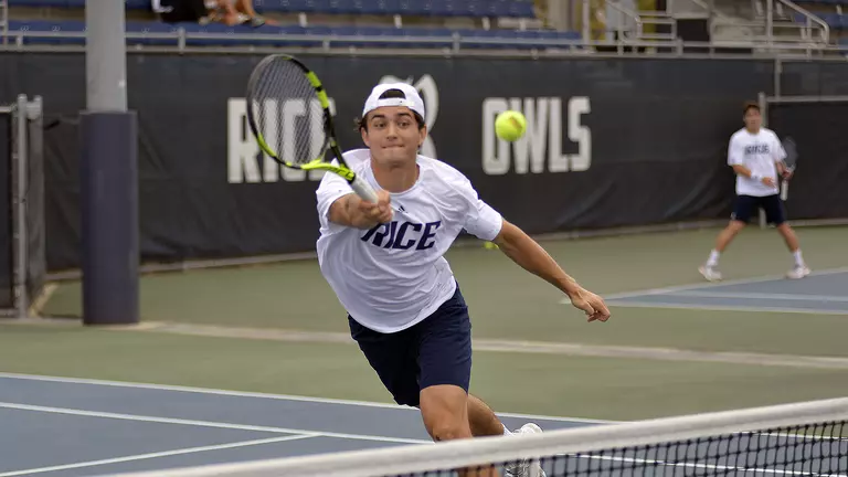 Russell Nabs Singles Win at Cajun Classic