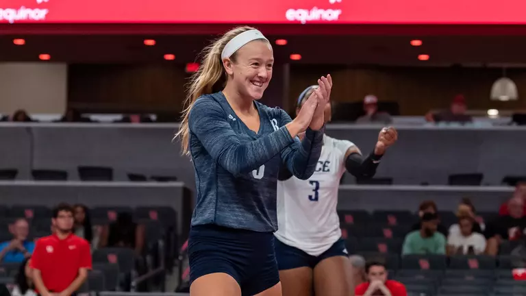 No. 19 Owls Ride Momentum to Ninth Straight Win