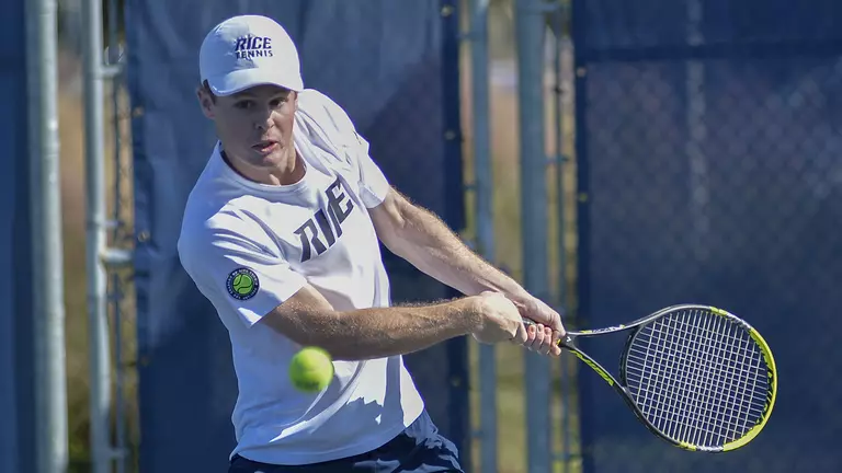 Owls Roll Past Wildcats