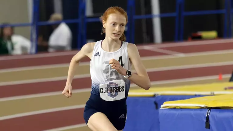 Forbes Shatters 3000m School Record in Boston
