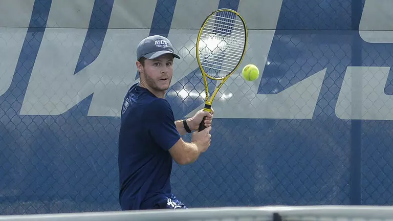 Owls Bow Out of Texas Regional