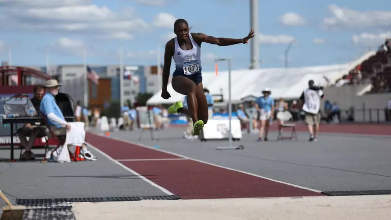 Fokam Qualifies for NCAA Championships with Clutch Performance