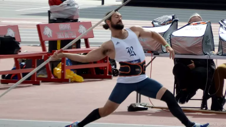 McNaney, Slinkman Qualify for NCAA Championships