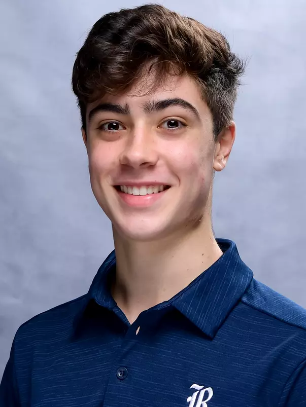 Filipp_Aldorvandi_22_headshot