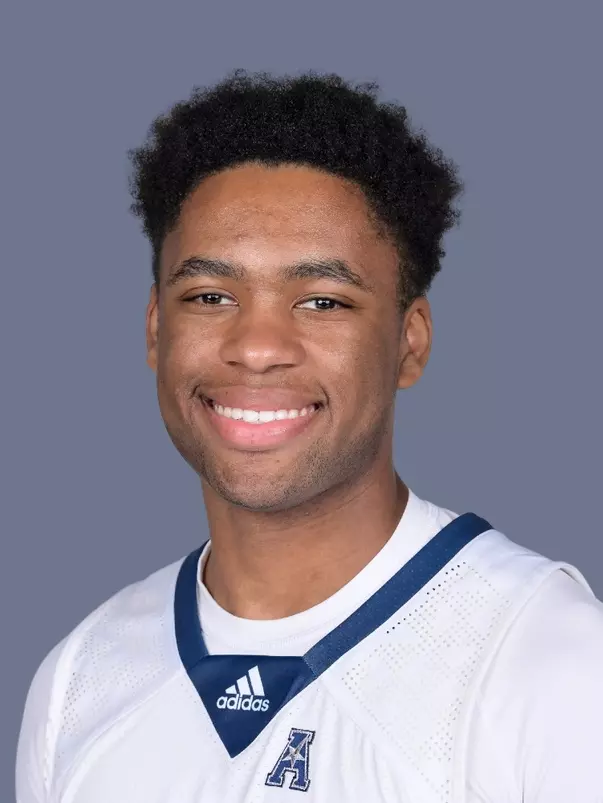 Noah Shelby 2023-24 Headshot