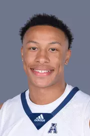 Gabe Warren 2023-24 Headshot