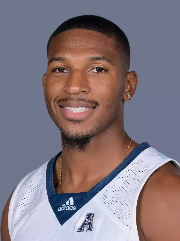 Travis Evee 2023-24 Headshot