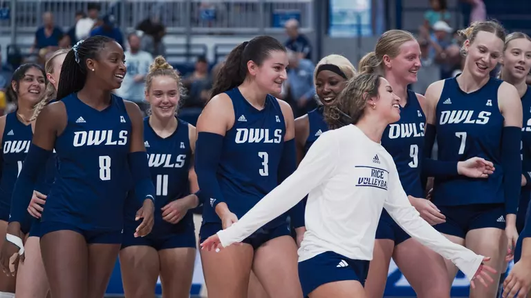 NOTES - Volleyball Primed for Showdowns with SMU