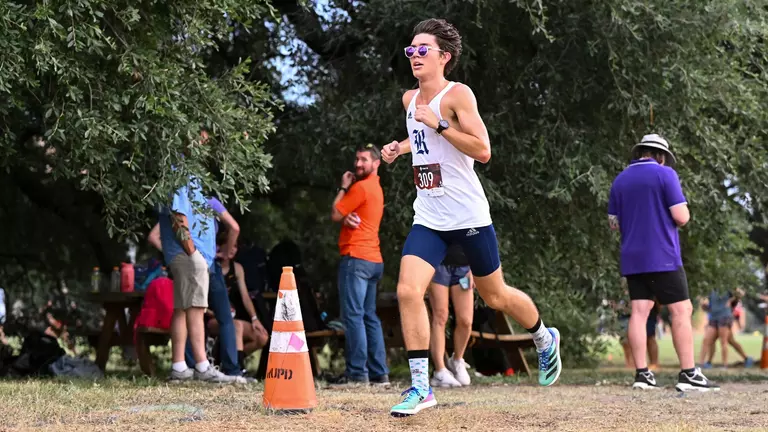 Owls Take Sixth at Chile Pepper Festival