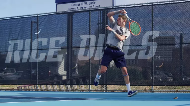 Rice Goes Undefeated in Day Two of AAC Men's and Women's Individual Championship