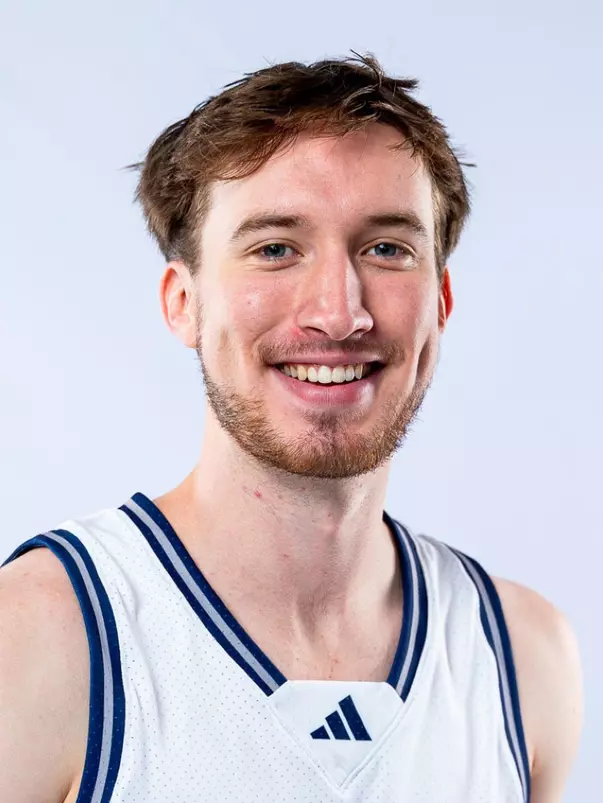 Jackson Peakes Headshot 2024-25