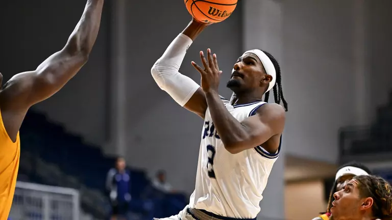 Men’s Basketball Hosts UNT-Dallas in Annual School House Mania Game