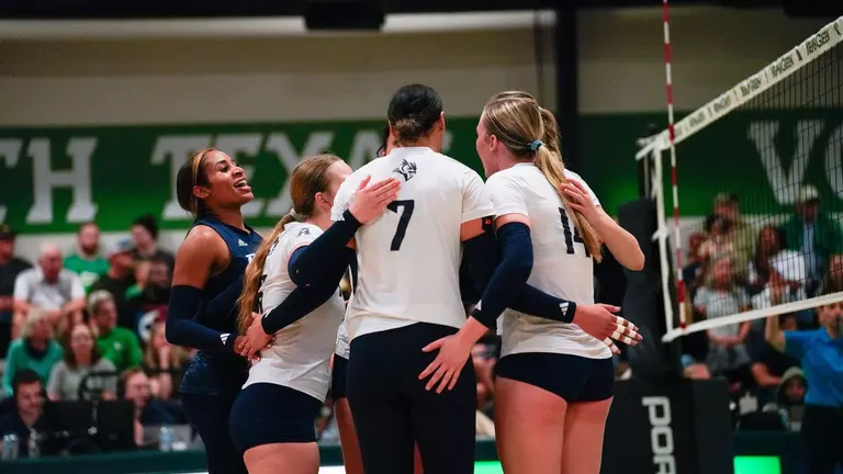 Owls Drop Regular Season Finale at North Texas