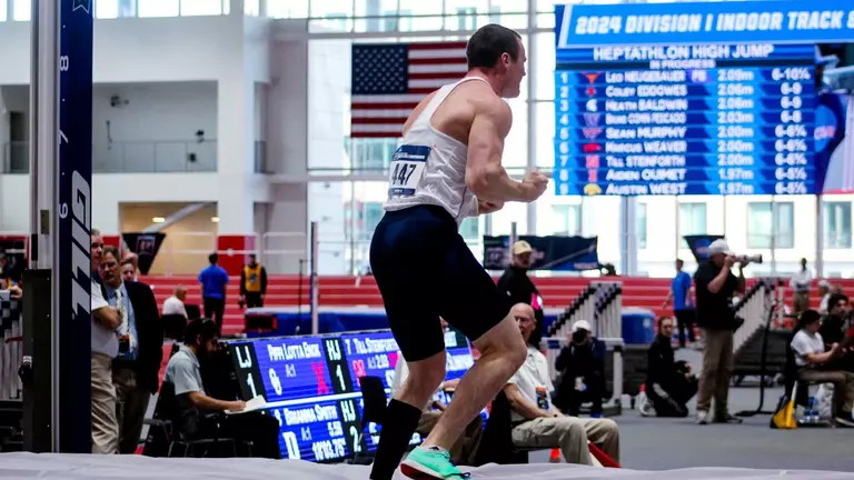 Slinkman Places Seventh at NCAA Championships