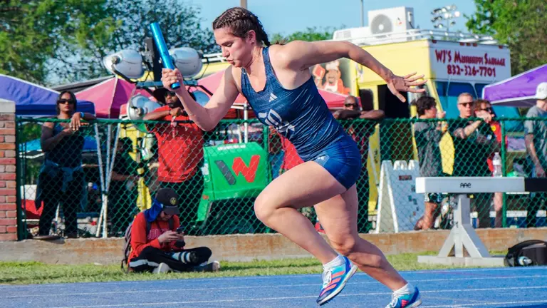 Owls Ready for Twilight Meet on Saturday