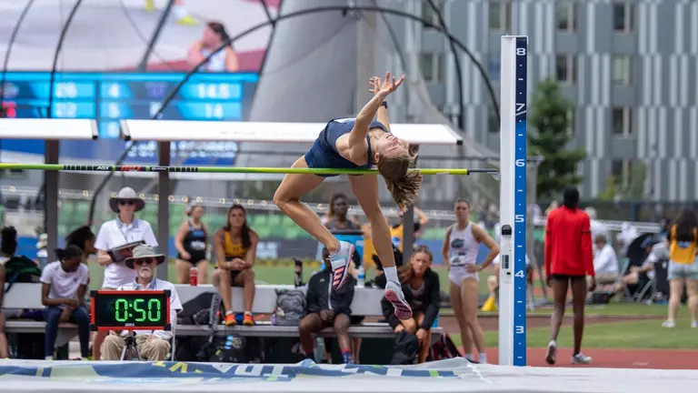 Owls Close Season Finishing 21st at NCAA Championships