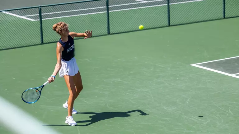 Women's Tennis Notches Seven Wins Saturday at H-E-B Invitational