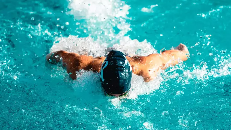 Owls Dominate Day One of Rice Fall Splash