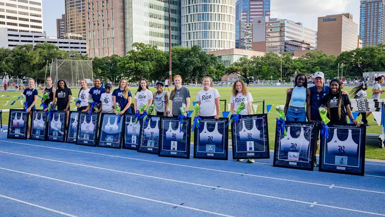 Owls See Strong Performances at Duckett