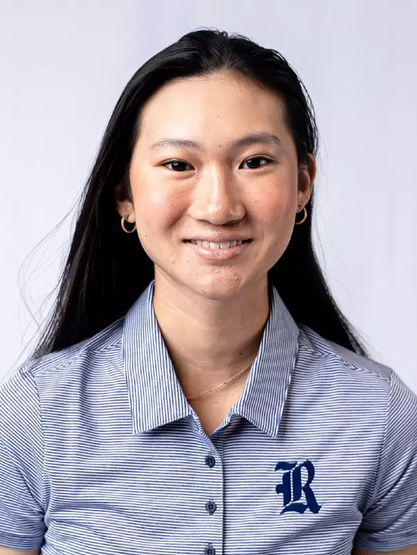 Amelie Phung Mug 2025-26