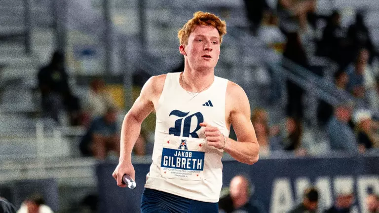 Owls Open Indoor Season in College Station