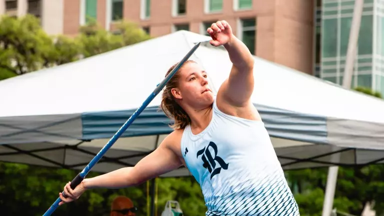 Owls Have Stellar Weekend at Victor Lopez Classic