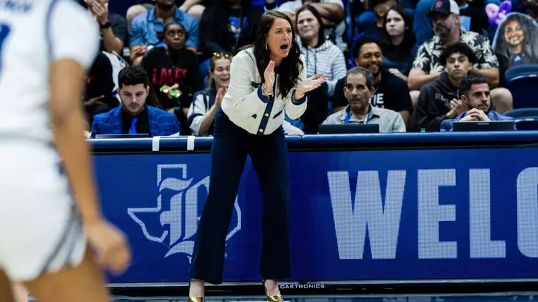 Rice Hosts UTSA for Senior Day