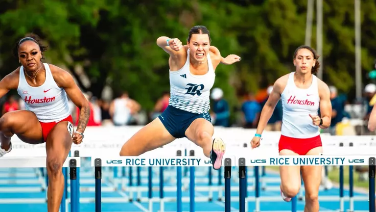 Johannesdottir Named American Track Athlete of the Week