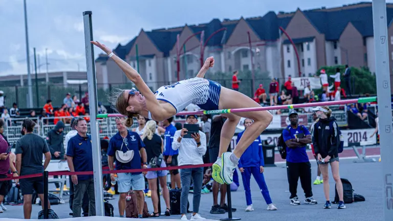 Taylor Named American Field Athlete of the Week