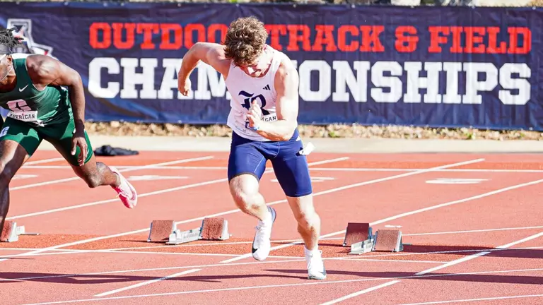 Dickmann, Marais Finish Strong at Texas Relays