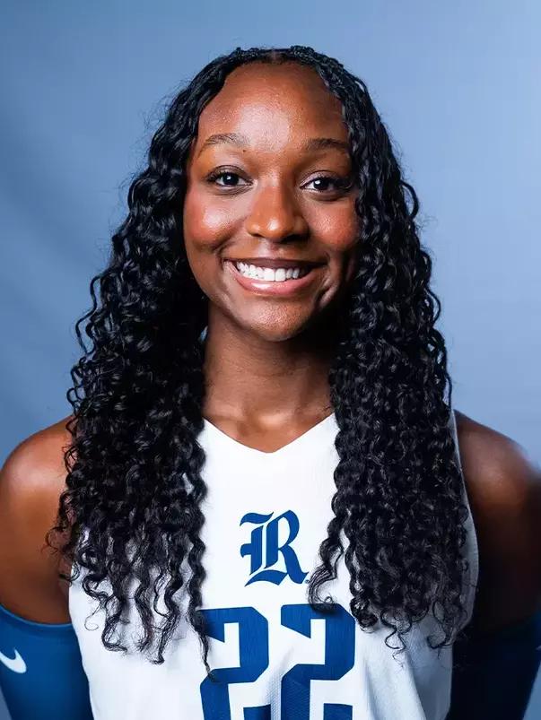 2026 Amalia Simmons Head Shot