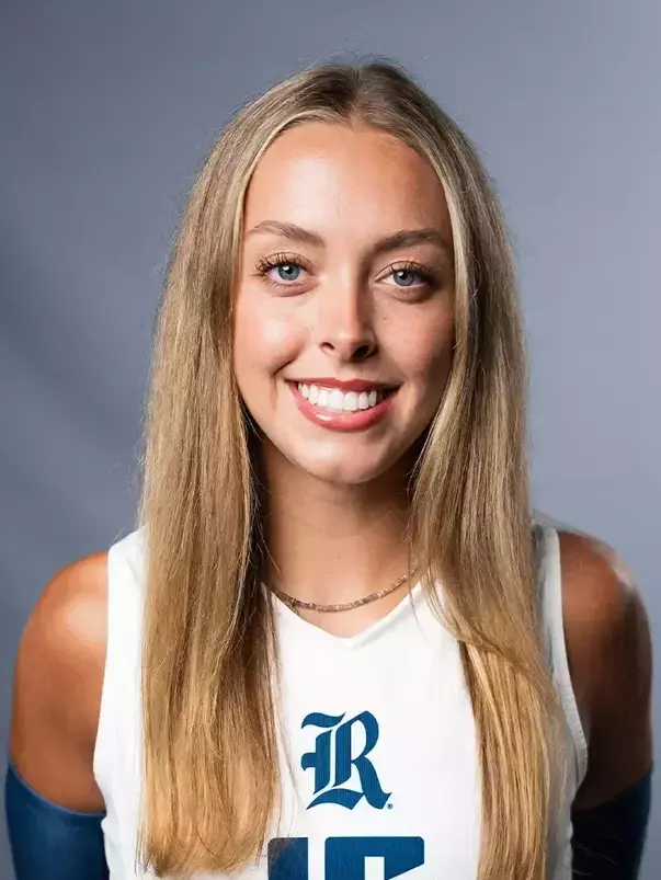 2026 Thea Carter Head Shot