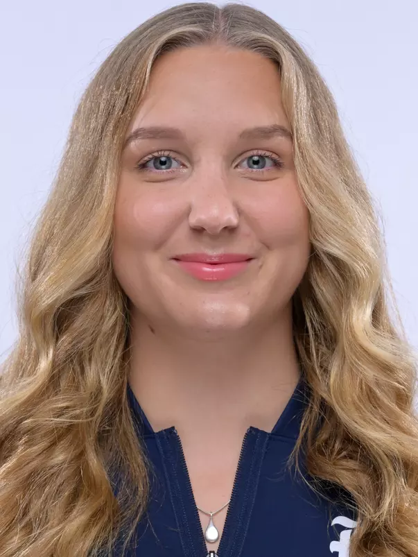 Siiri Einio 2026-27 Headshot