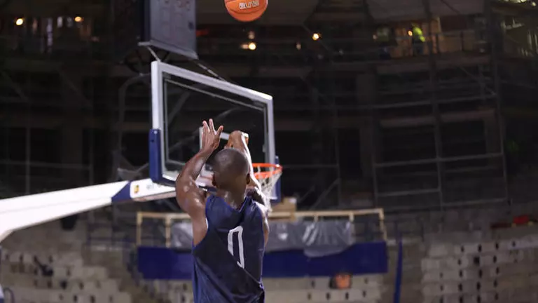 Men's Basketball Opens Practice In Construction Zone