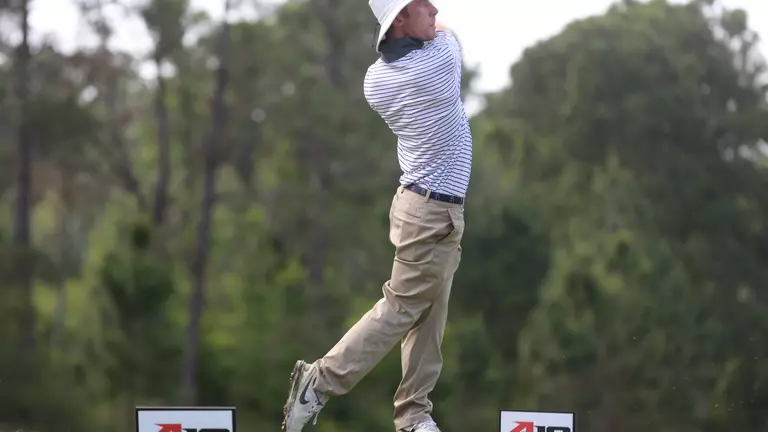 Hoff, Lowe Lead Spiders After Rain-Delayed First Round