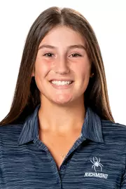 Claire Yioulos headshot