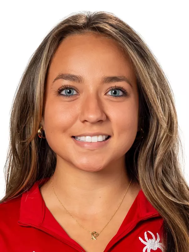 Ashley Minns Headshot