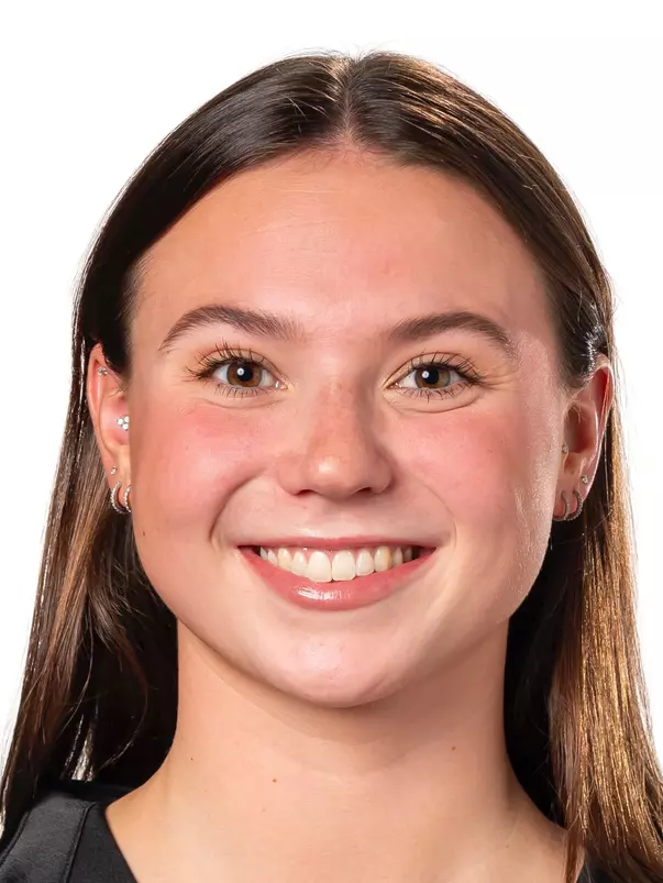 Leigh Spicer Headshot