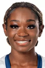 Amadi Higgins Headshot