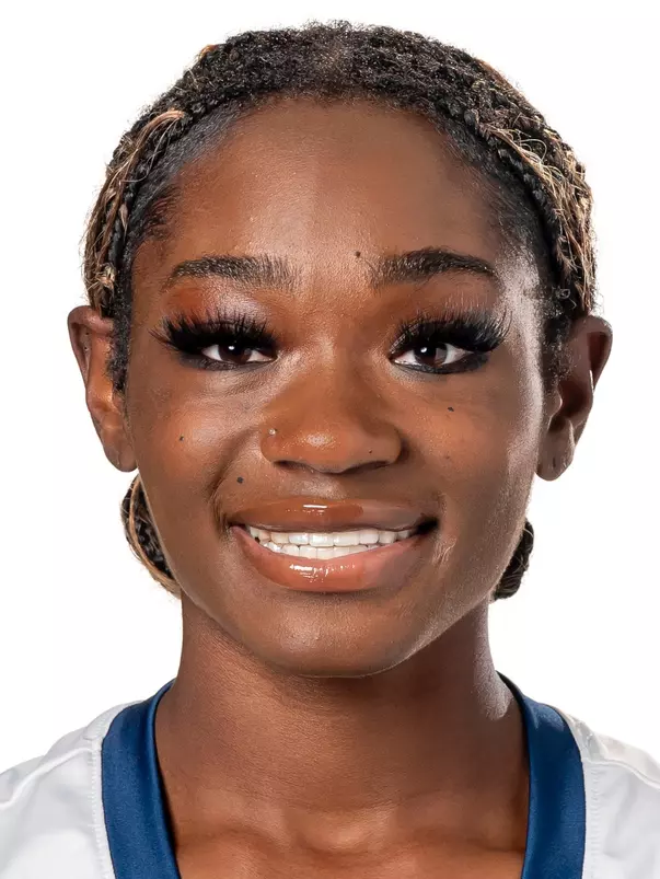 Amadi Higgins Headshot