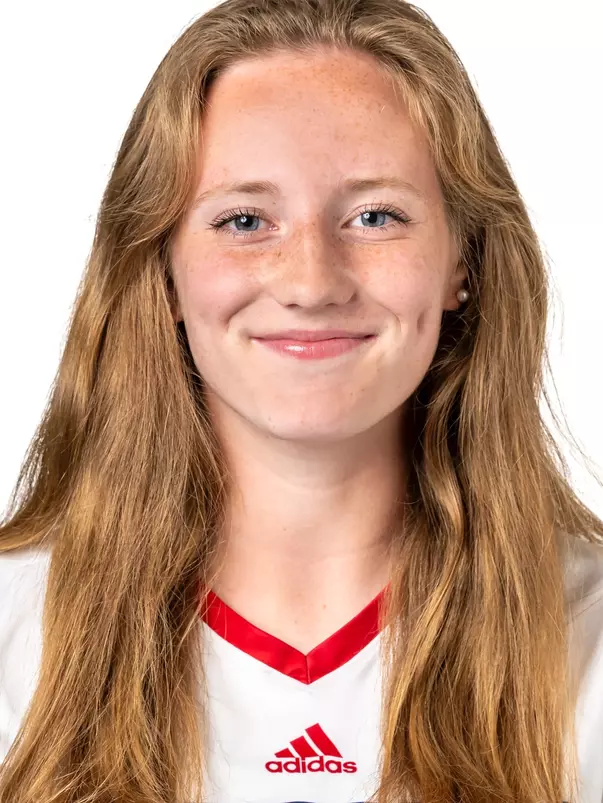 Marisa Snee Headshot