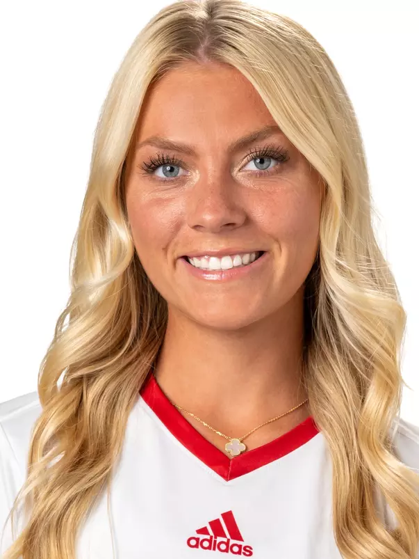 Molly Wierman Headshot