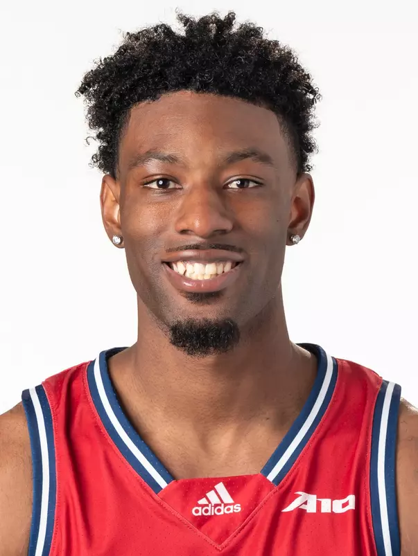 Isaiah Bigelow headshot