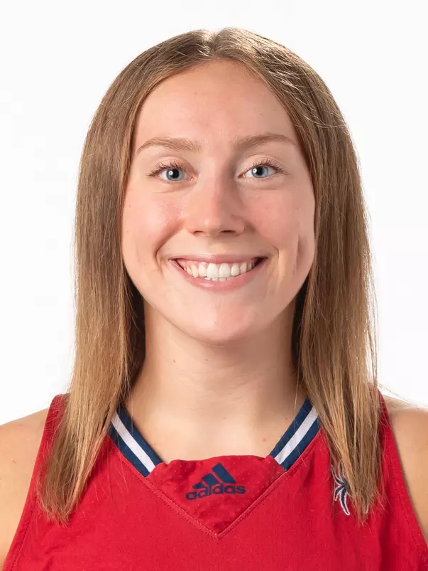 Addie Budnik Headshot