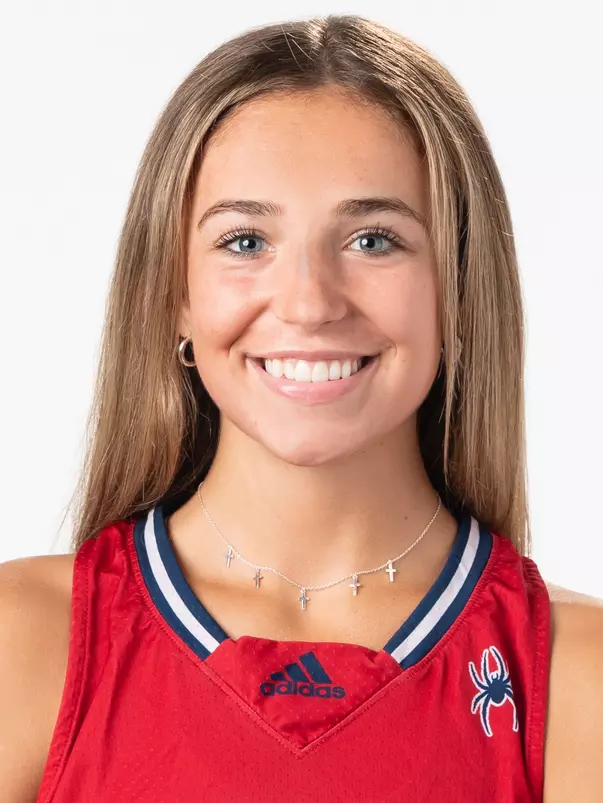 Courtney Swider Headshot