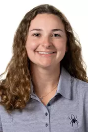 Christine Mandile headshot
