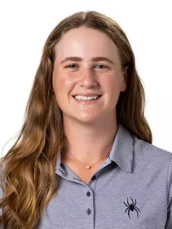 Caroline Thompson headshot