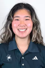 McKenzie Yi
