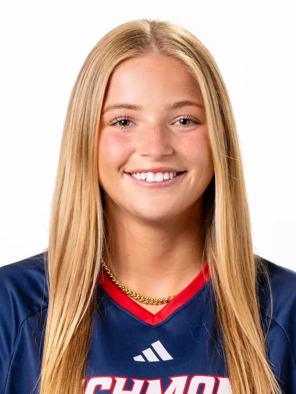 Ellie Bozzo Headshot